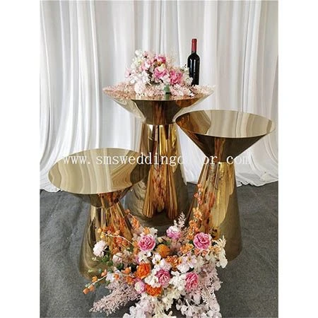 gold plinth hire