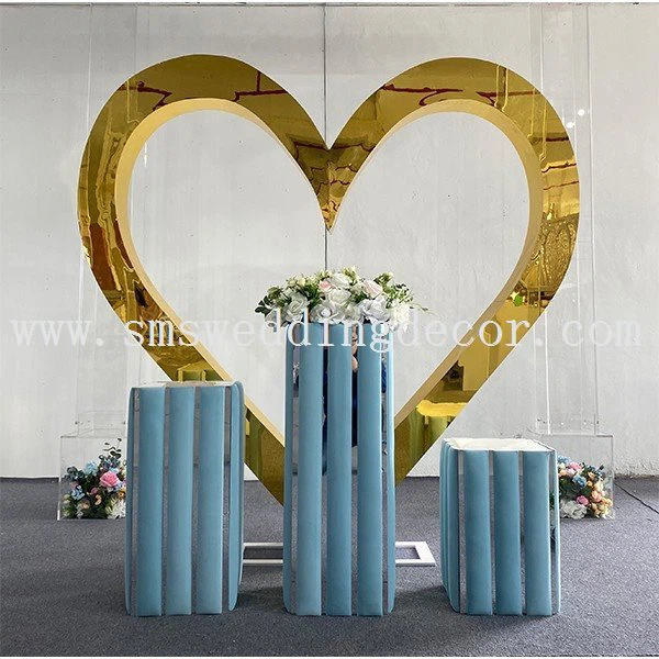 heart backdrop stand