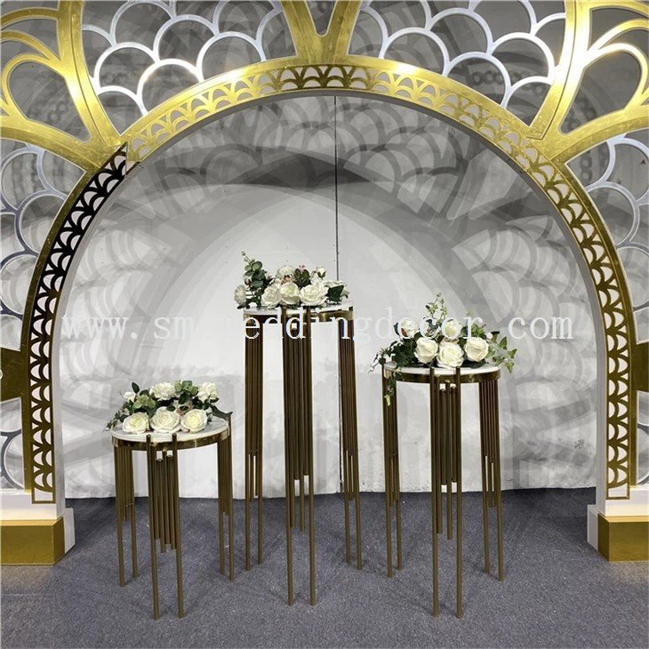 semi arch backdrop