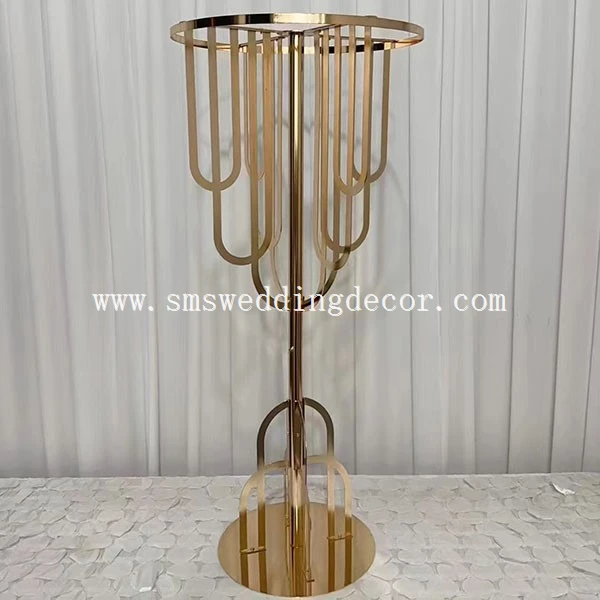 gold centerpiece stand